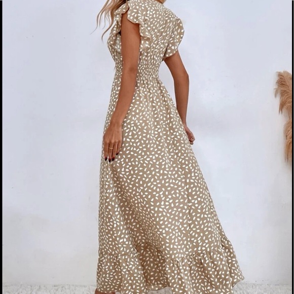 Dots ruffle trim shirred waist maxi dress - Picture 8 of 16